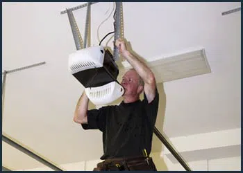 Garage Doors Store Repairs Reston, VA 571-765-1694 - cont-gdr-door-opener-08m